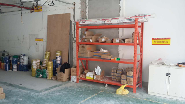 1516693643948007128.jpg 2017120409501405.jpg