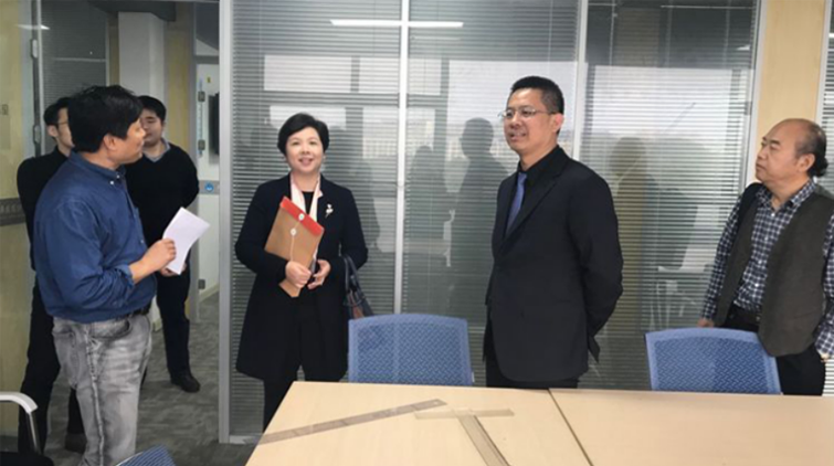 参观学院环艺实训室 参观学院环艺实训室